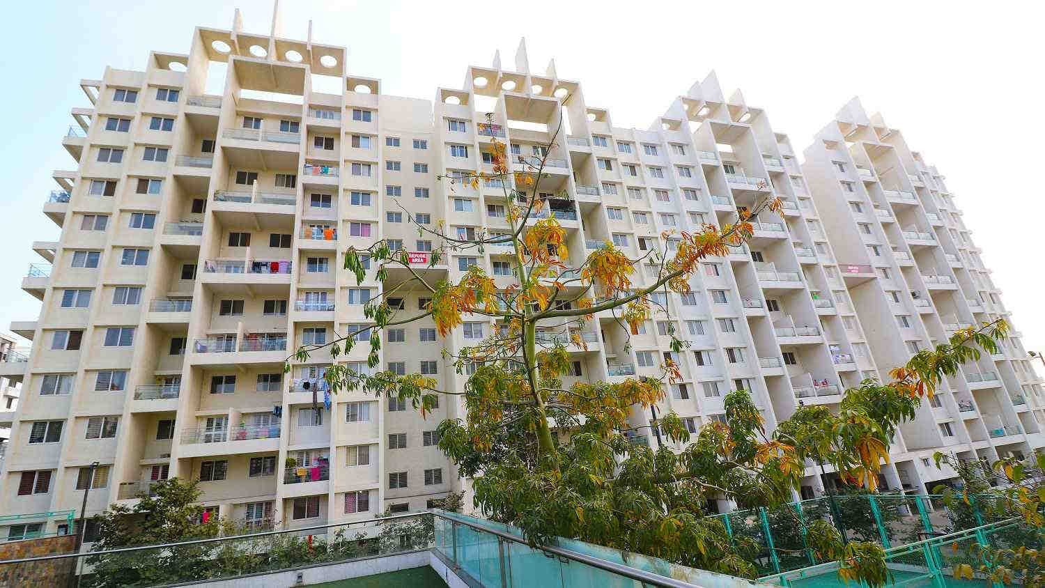 Goel Ganga Glitz